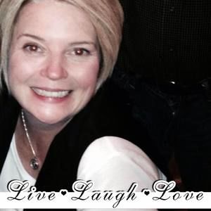 Meet your Posher, Eva